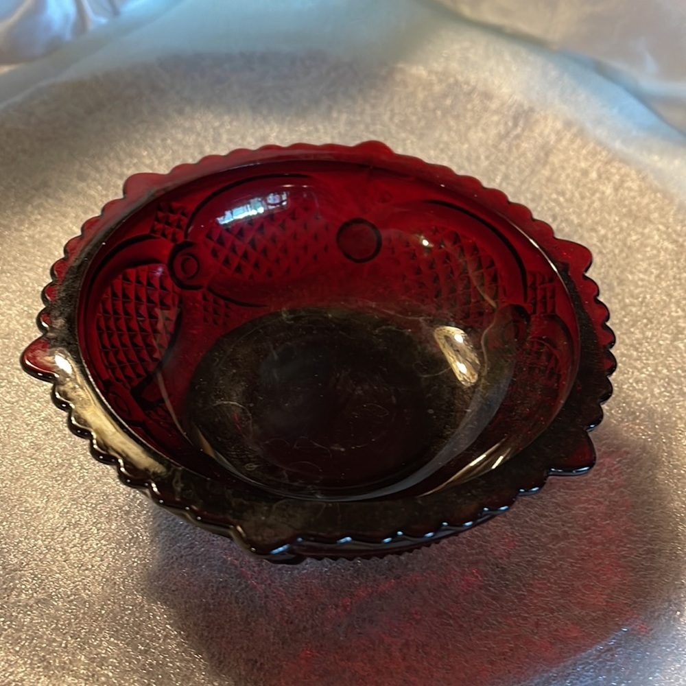 Avon Vintage Cape Cod Red Dessert Bowl - Picture 2 of 5